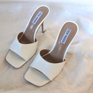 Steve Madden white heeled mules s8.5